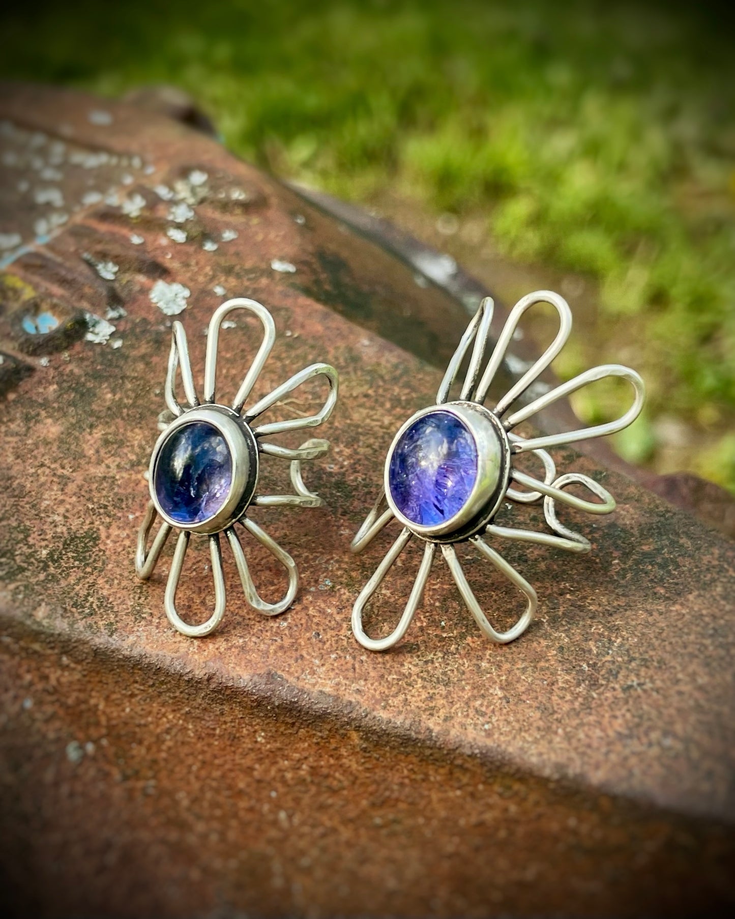 Tanzanite Flower Ring II